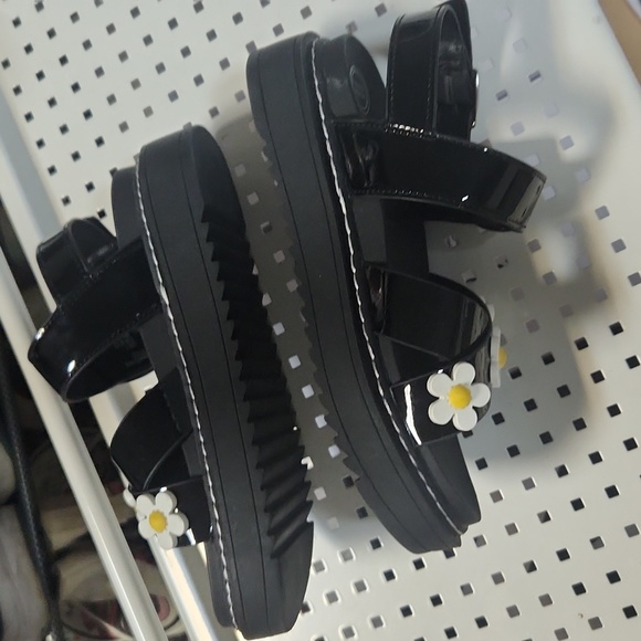 Little girls sandals with buckle straps daisy flowers size 1 - Picture 4 of 5